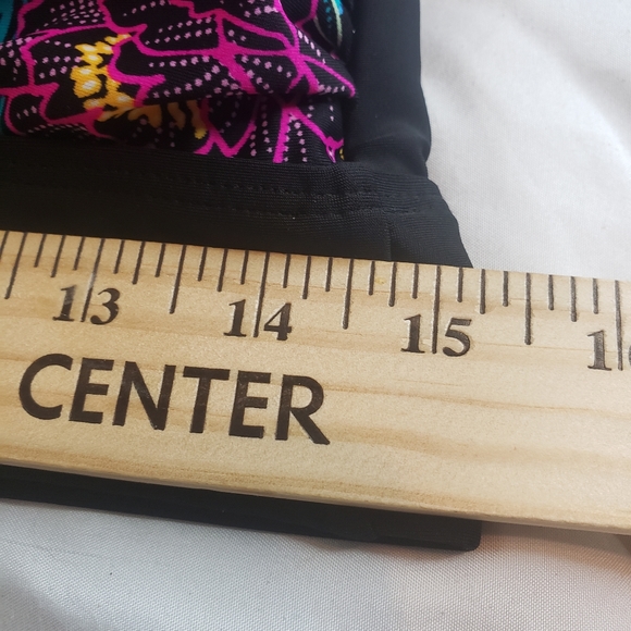 Torrid Wireless Swim Bikini Top Sz 0 Adjustable Straps Floral Colorful Padded - Picture 4 of 5